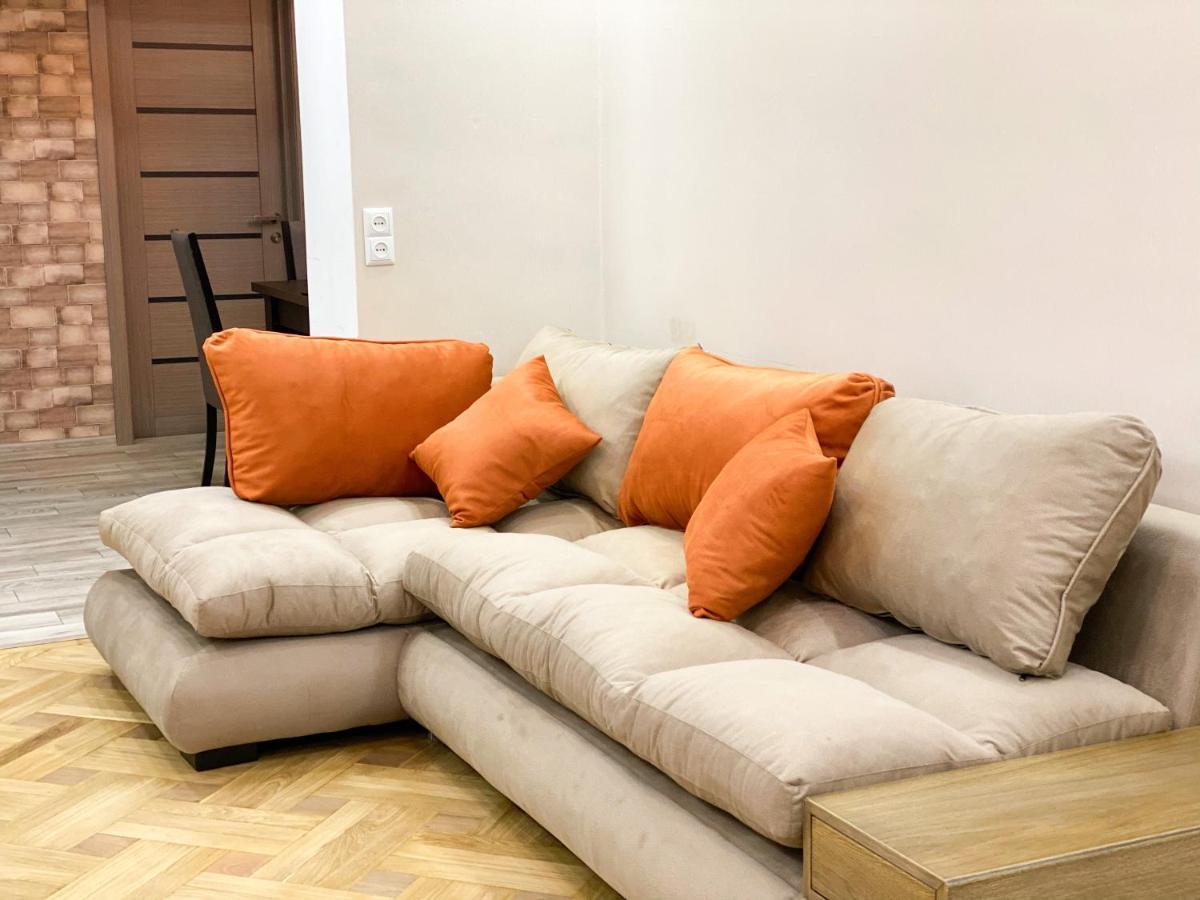 Superior Apartment On Kostava تبليسي المظهر الخارجي الصورة