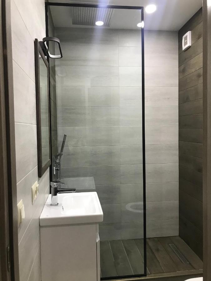 Superior Apartment On Kostava تبليسي المظهر الخارجي الصورة