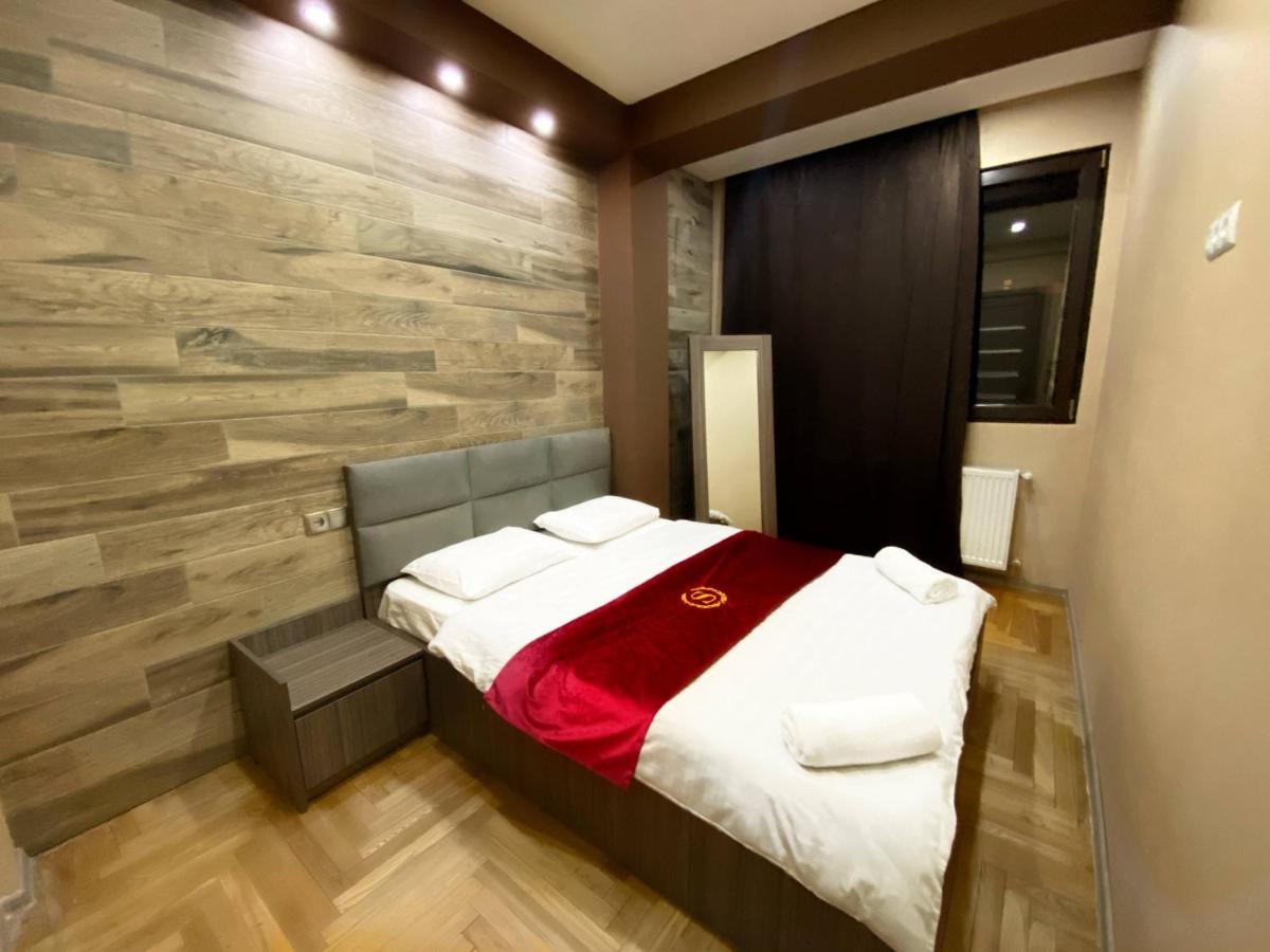 Superior Apartment On Kostava تبليسي المظهر الخارجي الصورة